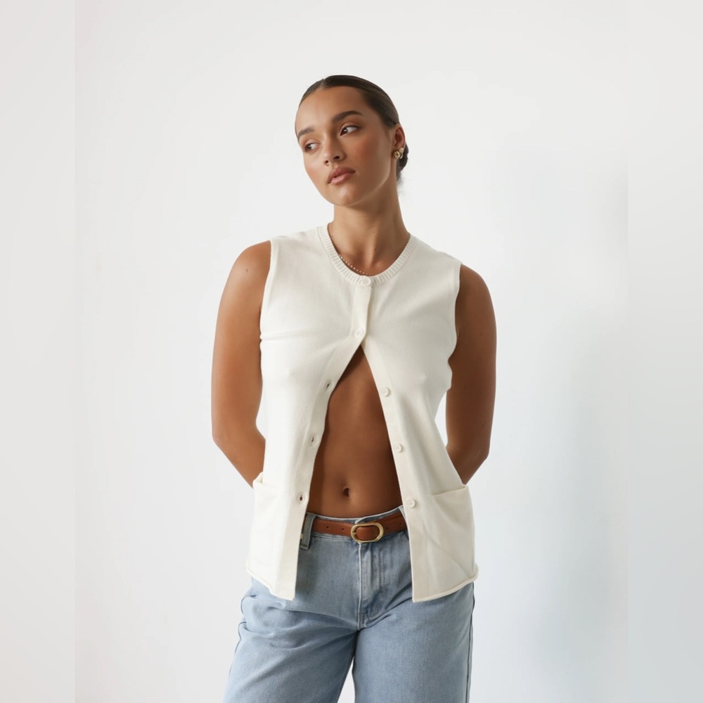 Lioness Ivory Sleeveless Button Front Tank